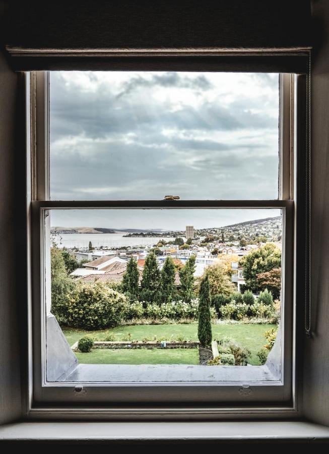 Old Bishop's Quarters 4* Hobart