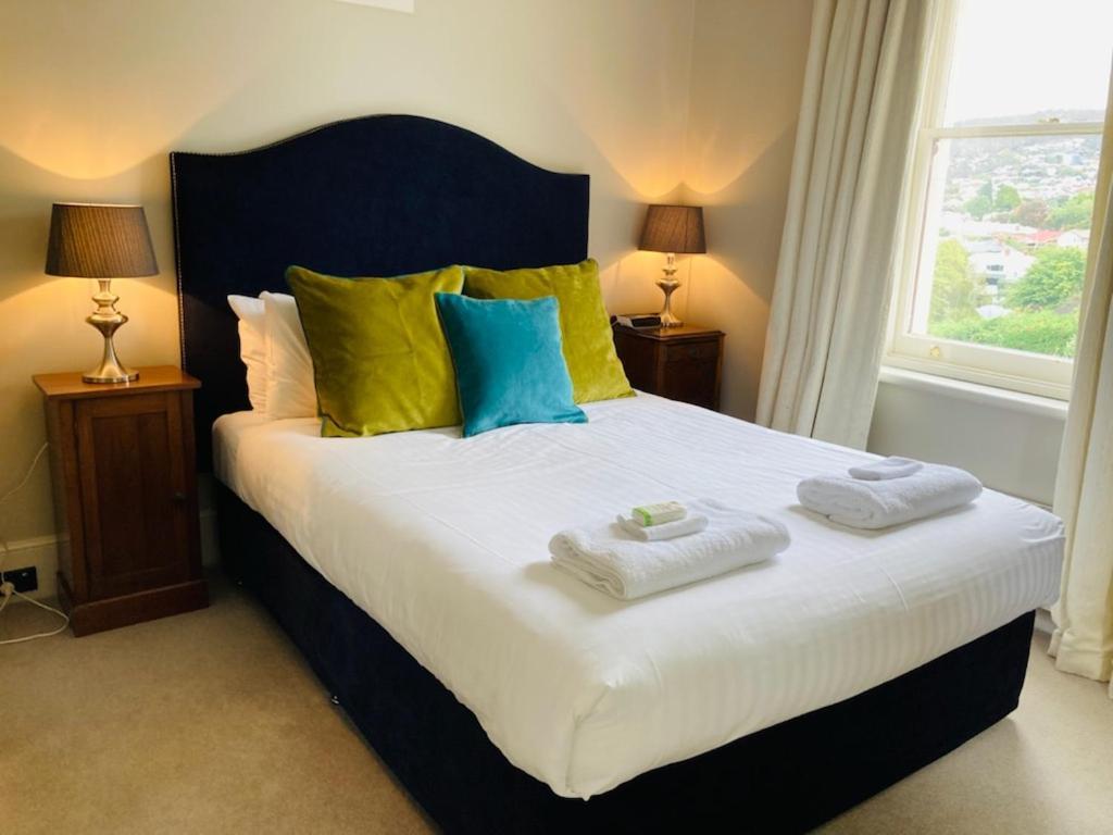 Old Bishop's Quarters Aparthotel