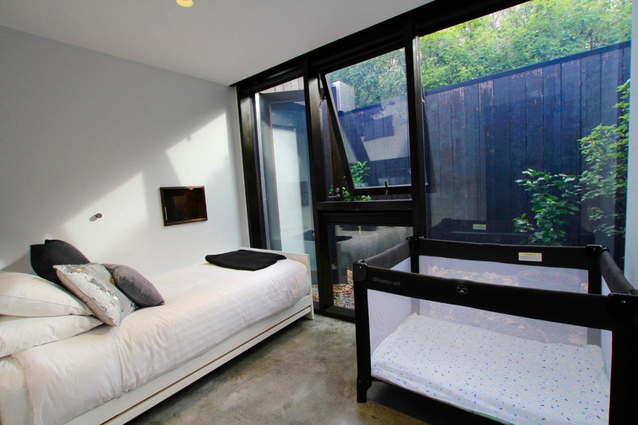 Old Bishop's Quarters 4*
